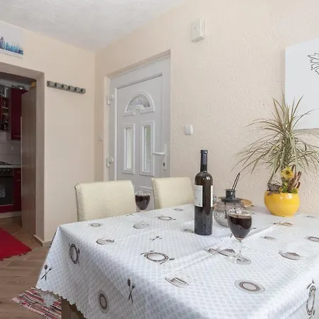 Apartment Zoki